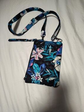 Lug Peekaboo 2 Crossbody Wristlet – Hibiscus Multi Floral RFID